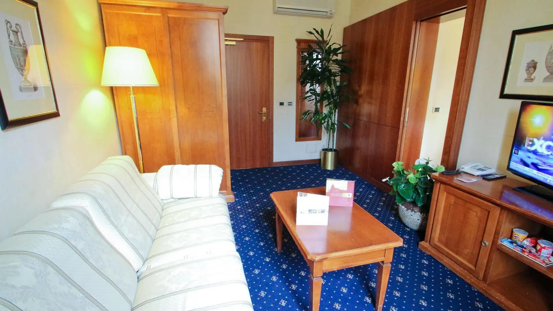Una Hotels Empire Roma 4*, Rome